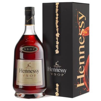 Hennessy VSOP Privilege koňak v darčekovom balení 1.5 l